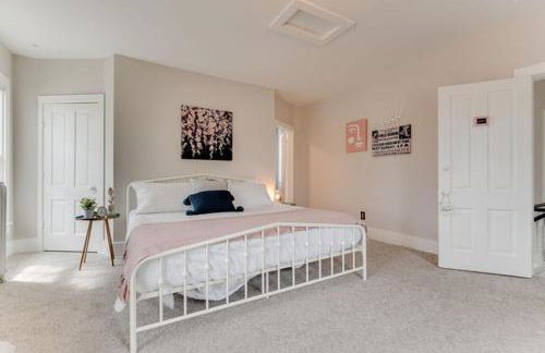 The Guest House - Photo 21