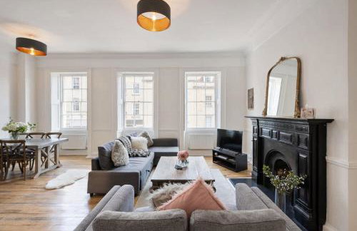 Large Luxury City Centre Flat with Balcony - Foto 11