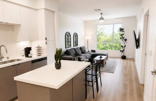 Stunning Haven with Pool Gym Parking Close to Disneyland - Foto 41