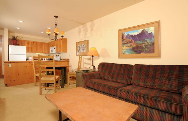 Expedition Station Condos by Vail Resorts - Photo 47