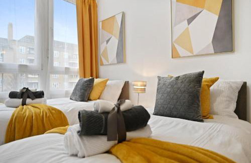 Chic 2-Bed Flat with Workspace, Balcony, Parking - Foto 14