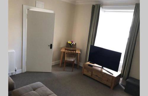 The Colours Riverside apartment with garden - Foto 8