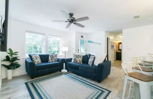 Hot Tub 5 min to beach King Bed - Foto 14