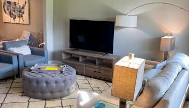 Modern Quiet 2 BR 2 Attached Baths Entire Home - Foto 2