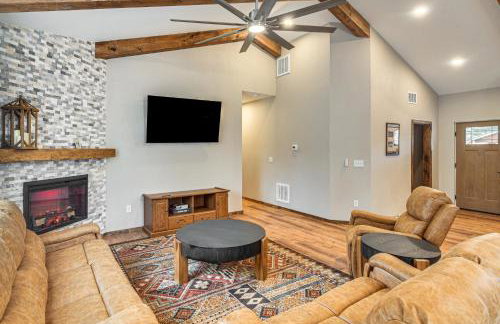 Hike and Fish Group Getaway with Hot Tub in Bailey! - Foto 4