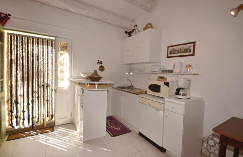 Amazing Home In Crillon Le Brave - Foto 8