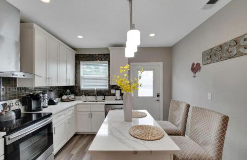 Cozy Bungalow Central Location Near Downtown - Foto 3