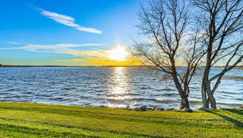 Lakefront Gem Grills and Fire Pit in Dent - Foto 2