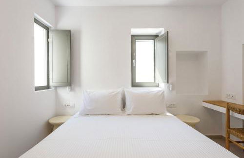 Azure Naousa - Photo 74