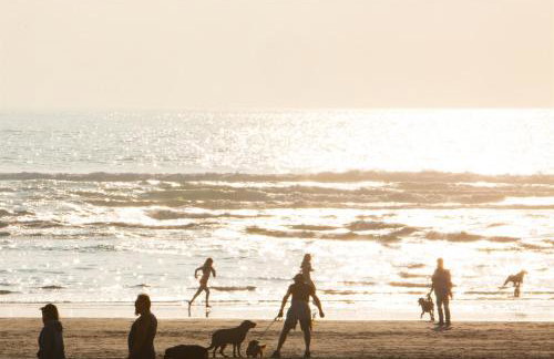 Geometric Loft renovated, hip, pets, poolspa - Foto 42