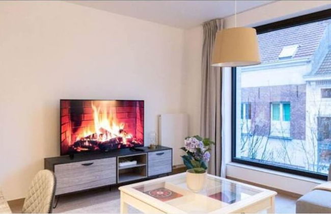 Spacious 3BR 2/5 BA Near Diamond District by Oneluxstay - Foto 22