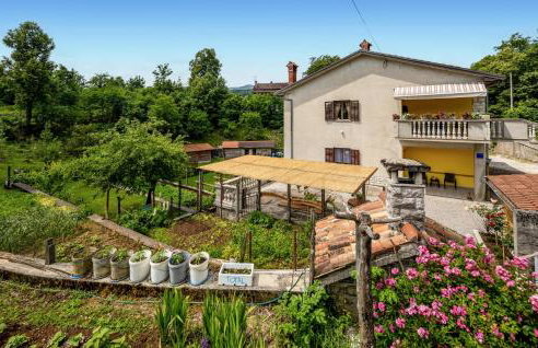 Stunning Apartment In Bresca With Wifi - Foto 2