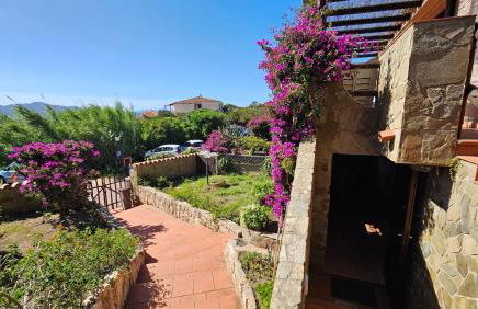 LA TERRAZZA SUL MARE - panoramic cottage overlooking sea and Caprera island in a quiet residential area - 150 mt from the sea - Photo 26