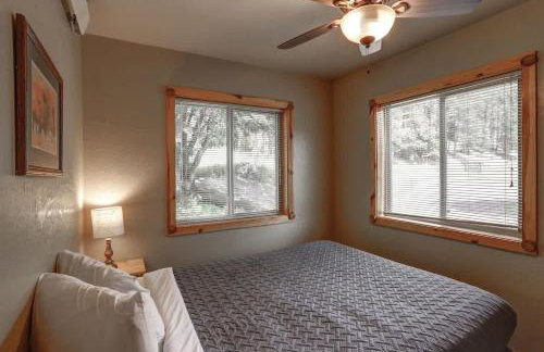 5 Miles from Mt- Rushmore with private hot tub - Foto 33