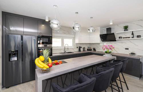 MY DALMATIA - Luxury villa Burra with private pool, jacuzzi and sports court - Foto 23