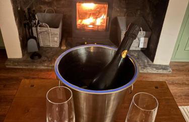 Historic Brontë Cottage Log Burner & Roll-Top Bath - Foto 29