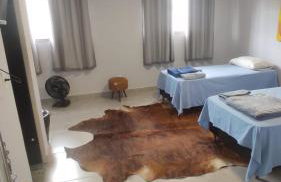 Kitnet independente 2 camas bem localizada - Foto 4