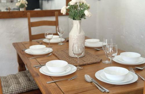 Family Cotswolds Cottage Farm Stay - The Smythy - Foto 11