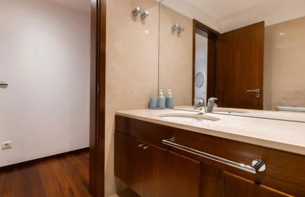 Estoril Oceanview Villa - Photo 14