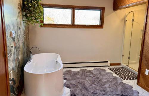 Spacious 4BR Near Beaches WFH Office & Pool - Foto 5