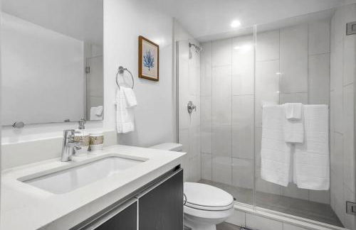 Amazing, Spacious Unit, Heart LA - Photo 47