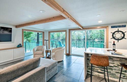 Dreamy Bayfront Cabin with View, Dock and Kayaks - Foto 5