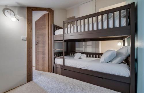 Appartement Duplex Rénové: 3 Pièces, 40m², Parking, Proche Centre Val d'Isère - FR-1-567-96 - Foto 7