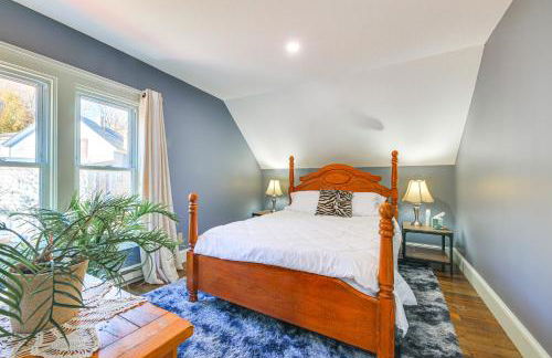 18 Mi to Skiing Colorful Home in Springfield! - Photo 16