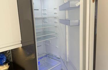 Modern 3 Bedroom House with Garden and Free Parking Long Stay Friendly - Foto 12