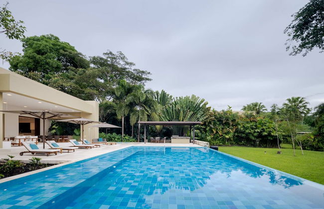 w Amazing 4BR Villa at Mesa de Yeguas - Photo 31