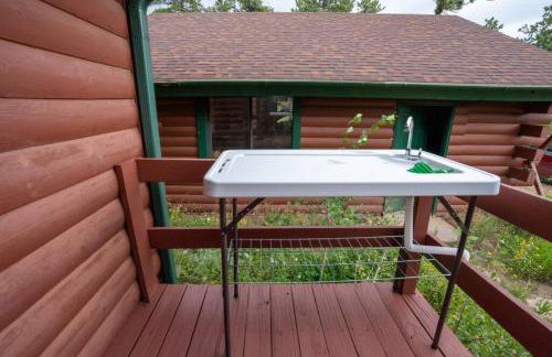 Warm Woodland Getaway with Land - Foto 20