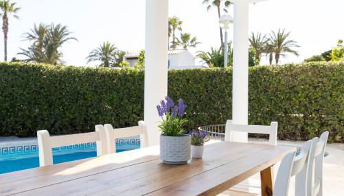 Chalet a 150m de la playa y piscina privada - Foto 4