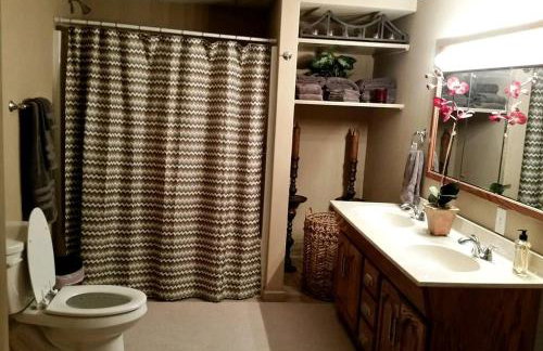 Spacious Rental with Incredible Views for a Group Vacation in Royal, Arkansas - Foto 29