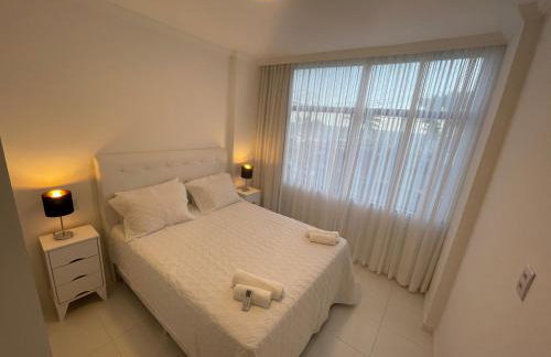 SALVADOR 3 QUARTOS ONDINA FRENTE A PRAIA - Foto 12