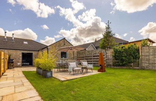 Luxurious Complex: 2 barns together edge of Frome - Photo 7
