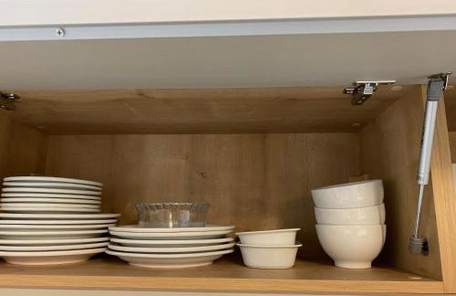 Fabuloso flat 241, Amarílis, Riviera de São Lourenço 3 Piscinas climatizadas carregador veiculo eletrico 2 quartos sendo uma suíte internet 500mb Adega, cozinha equipada completa, serviço de praia fim de semana limpeza trocas de toalhas, - Foto 38