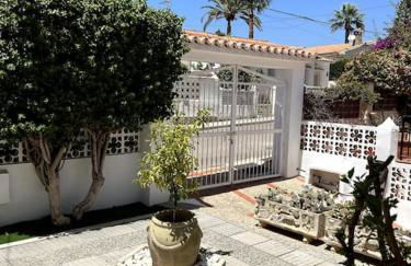 Detached Pool Villa, idyllic setting 450m to beach - Photo 3