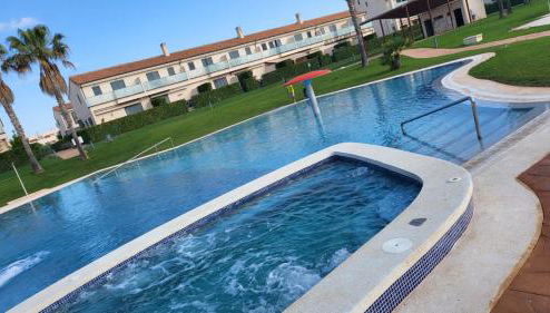 Golf Panorámica Chalet adosado de lujo - Foto 1