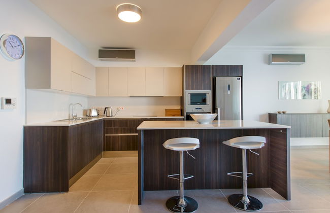 THE Ultimate Luxury, Sliema With Pool - Foto 8