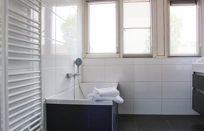 Villa in Friesland With Sauna by Water - Foto 15