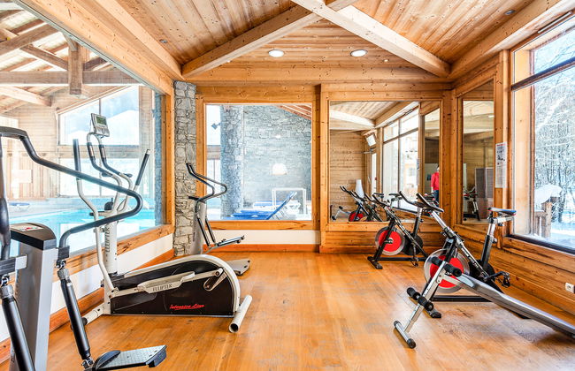 2 bedroom Apartment in Saint-Chaffrey with swimming pool and terrace - Photo 5