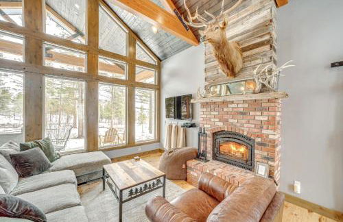 Chelan Mountain Retreat Chalet with Fire Pit! - Foto 2