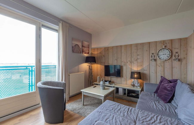 An Apartment That is Attractively Furnished - Foto 56