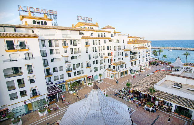 Park Plaza Suites Apartamentos - Photo 29