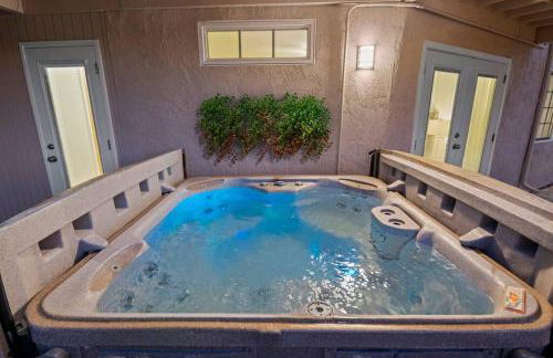 Majestic 5BR Villa with Guesthouse, Pool & Spa - Foto 50