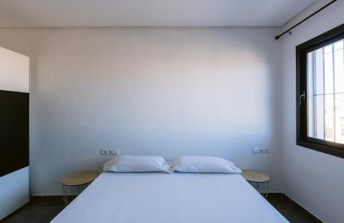 Villa Torres 10 minute walk from Playa den Bossa - Photo 30