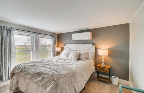 Auburn Finger Lakes Farmhouse with Open Views! - Foto 16