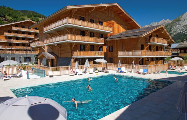 3 bedroom Apartment in La Clusaz with swimming pool and terrace - Photo 35