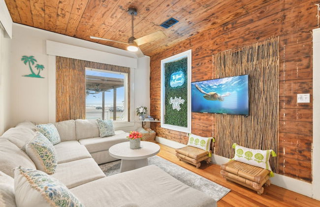 The Grand on Ave O by Ryson Vacation Rentals - Photo 6