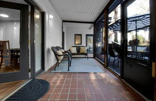 Cozy Retreat near Paris Mtn State Park Sleeps 12 - Foto 68